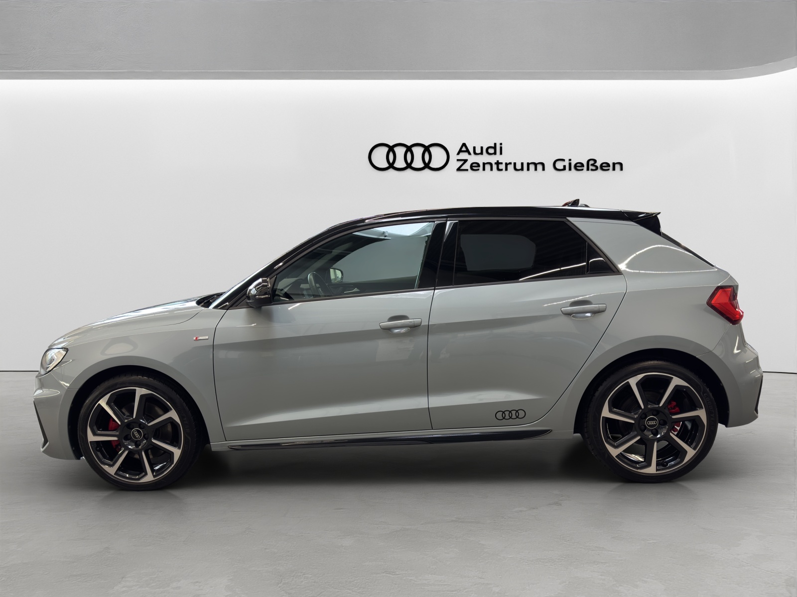 A1 Sportback 40 TFSI S line Black Navi LED
