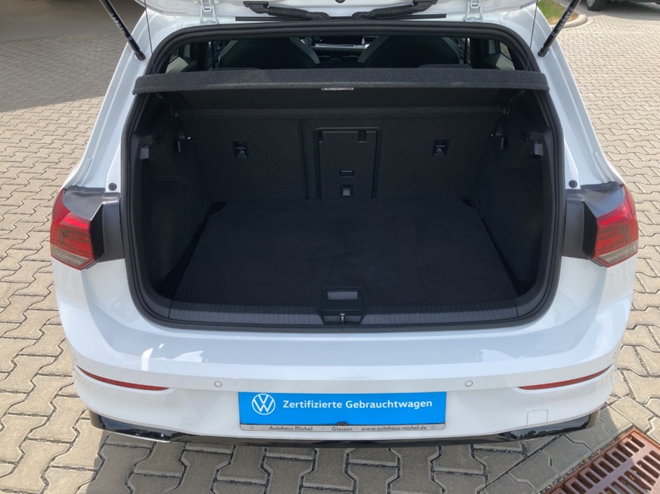 Golf 8 eTSI DSG R-Line LED TravelAssist Navi Kamera