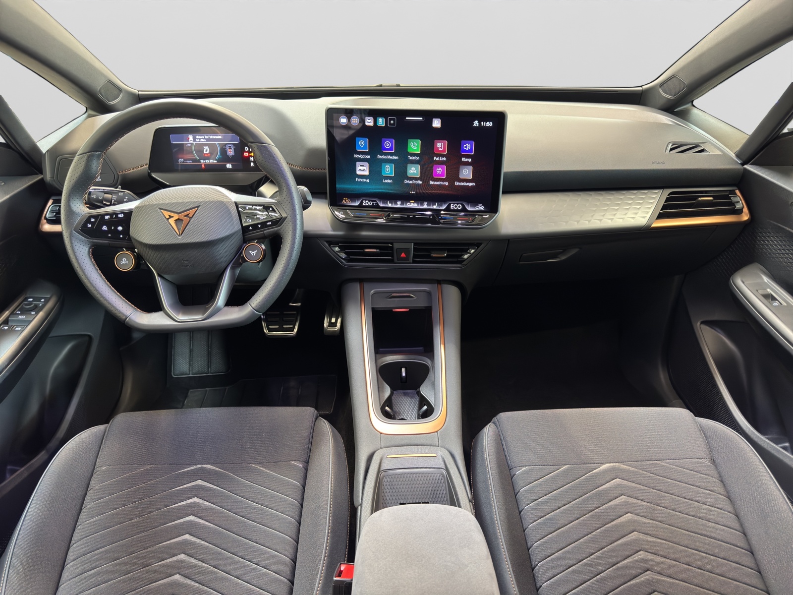 Born e-Boost 170kW (77kWh) HuD Tech-Paket M ACC Navi