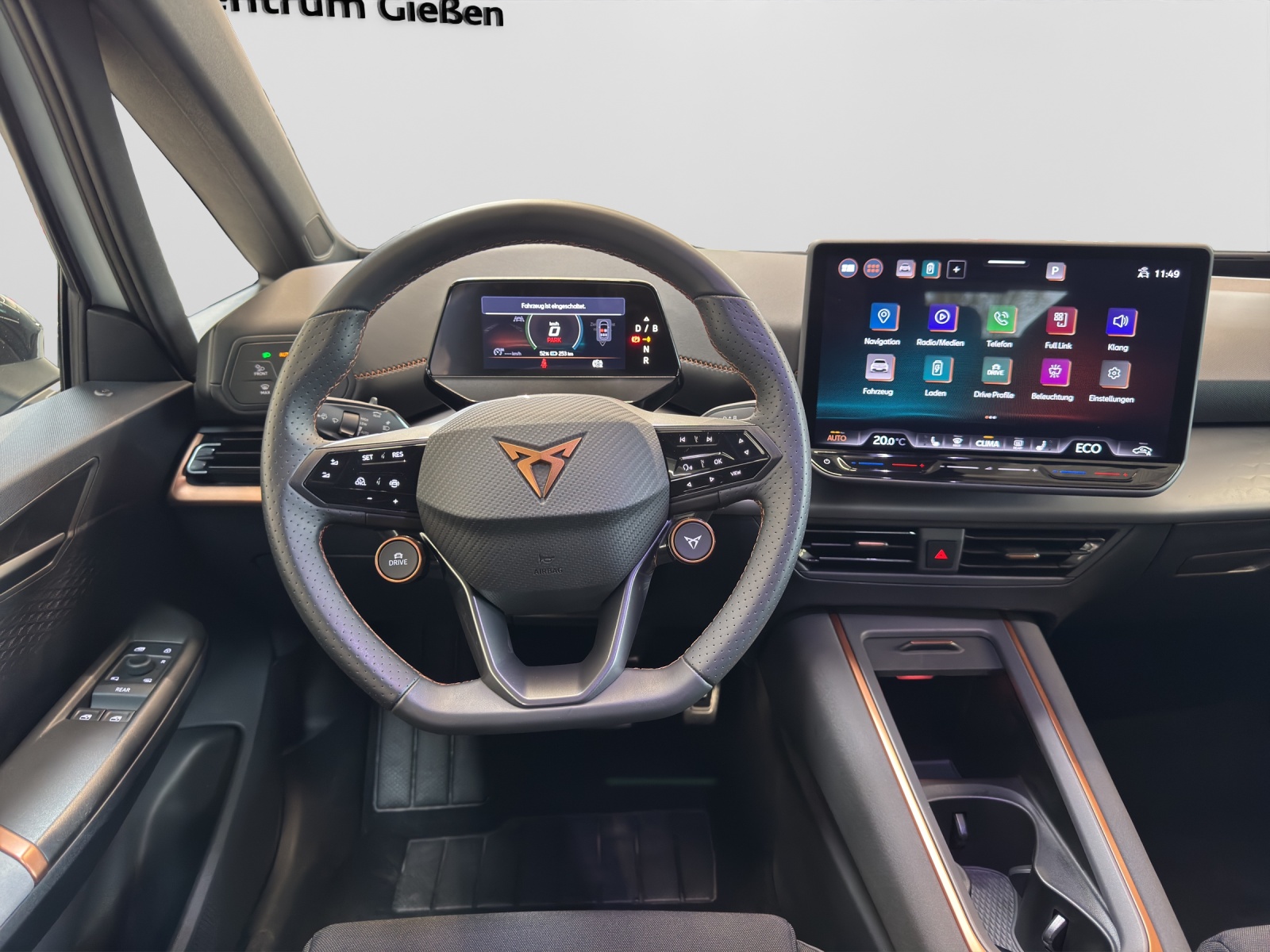 Born e-Boost 170kW (77kWh) HuD Tech-Paket M ACC Navi