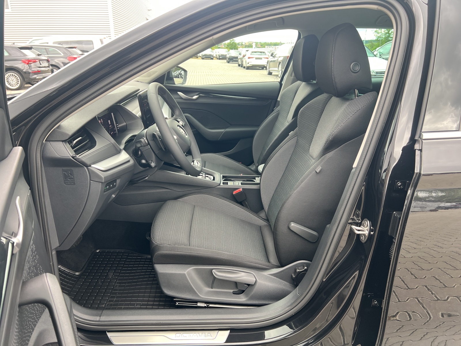 Octavia Combi eTSI DSG Selection 345,-mtl.ohne Anzahlung
