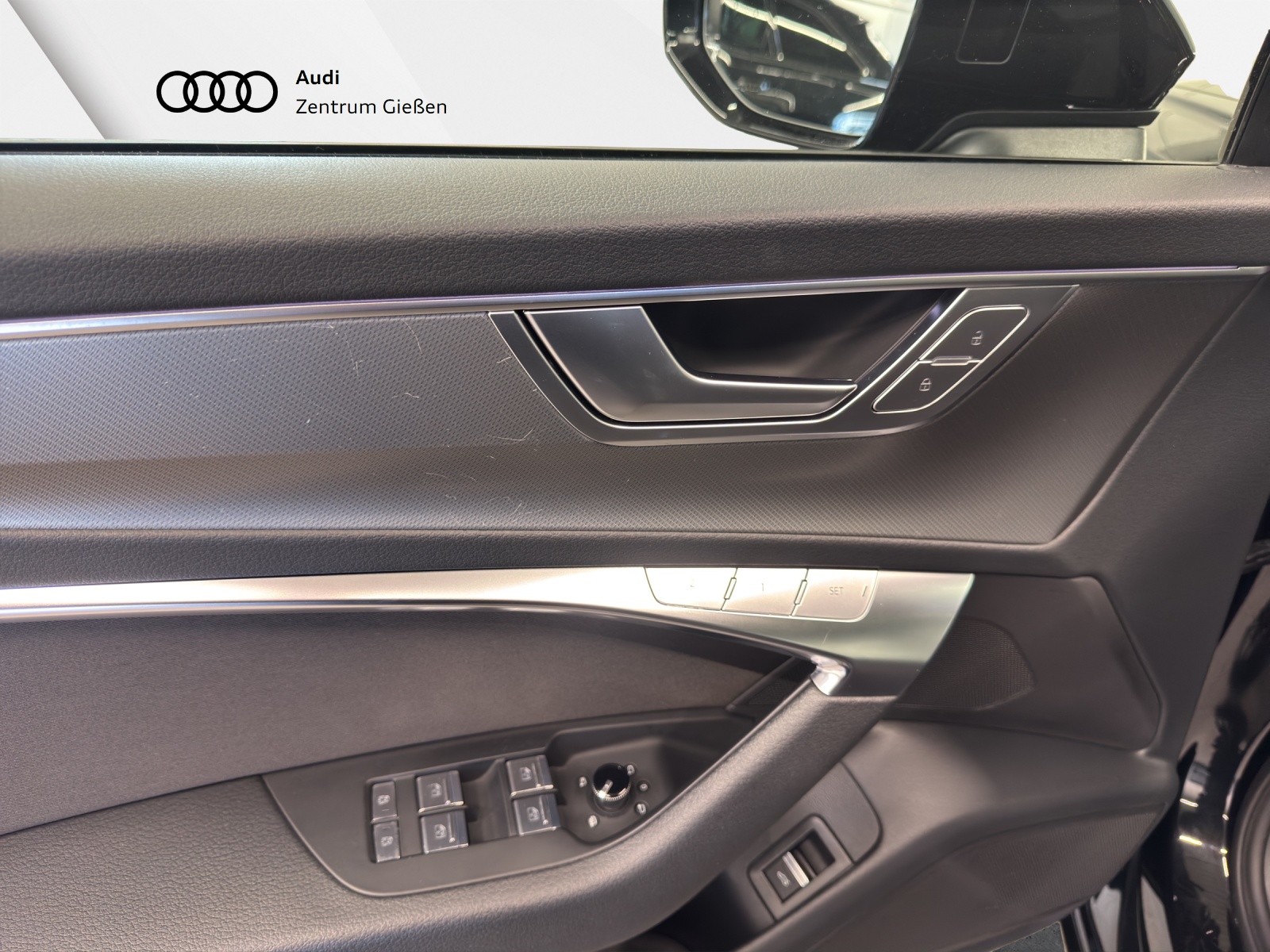 A6 Avant 40 TDI quattro S line Black Pano Matrix Navi