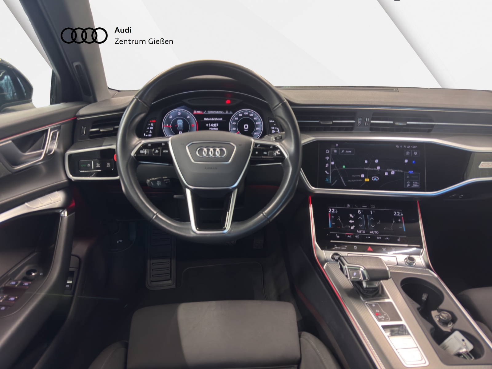 A6 Avant 40 TDI quattro S line Black Pano Matrix Navi