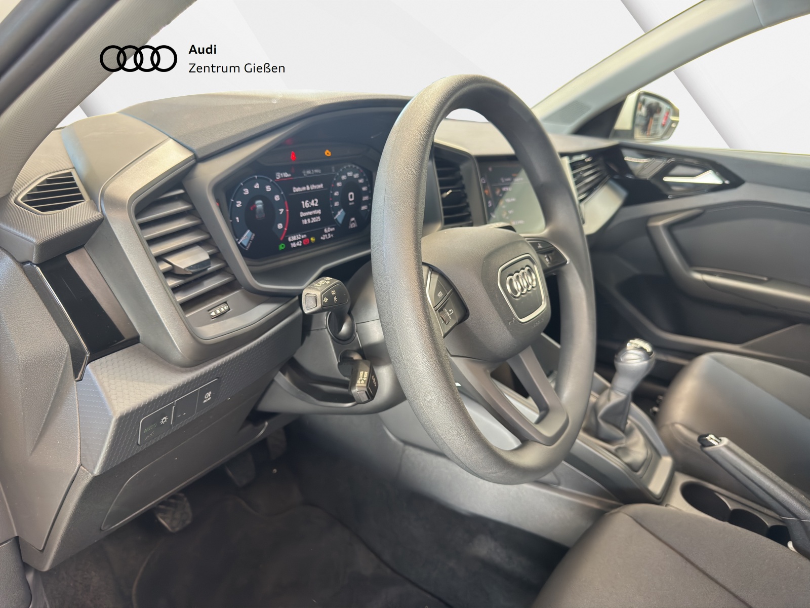 A1 Sportback 30 TFSI basis Einparkhilfe