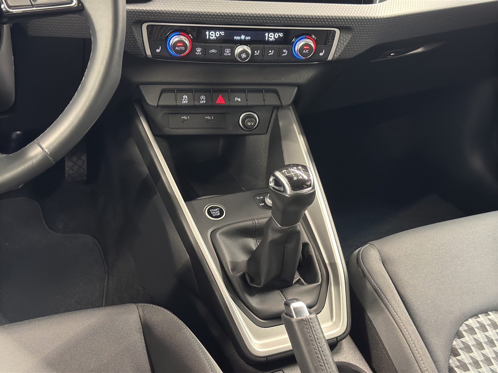 A1 Sportback 30 TFSI advanced black LED ACC Sitzheizung