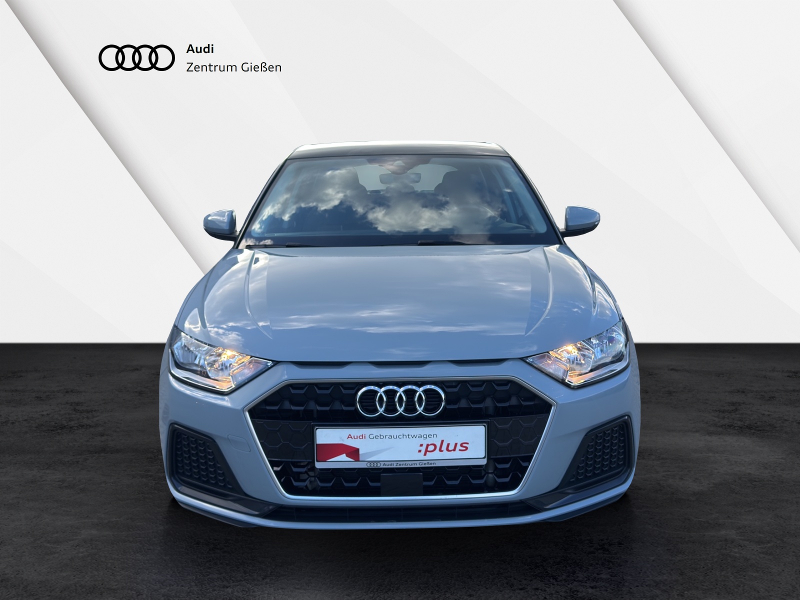 A1 Sportback 25 TFSI advanced smartphone interface Einparkhilfe