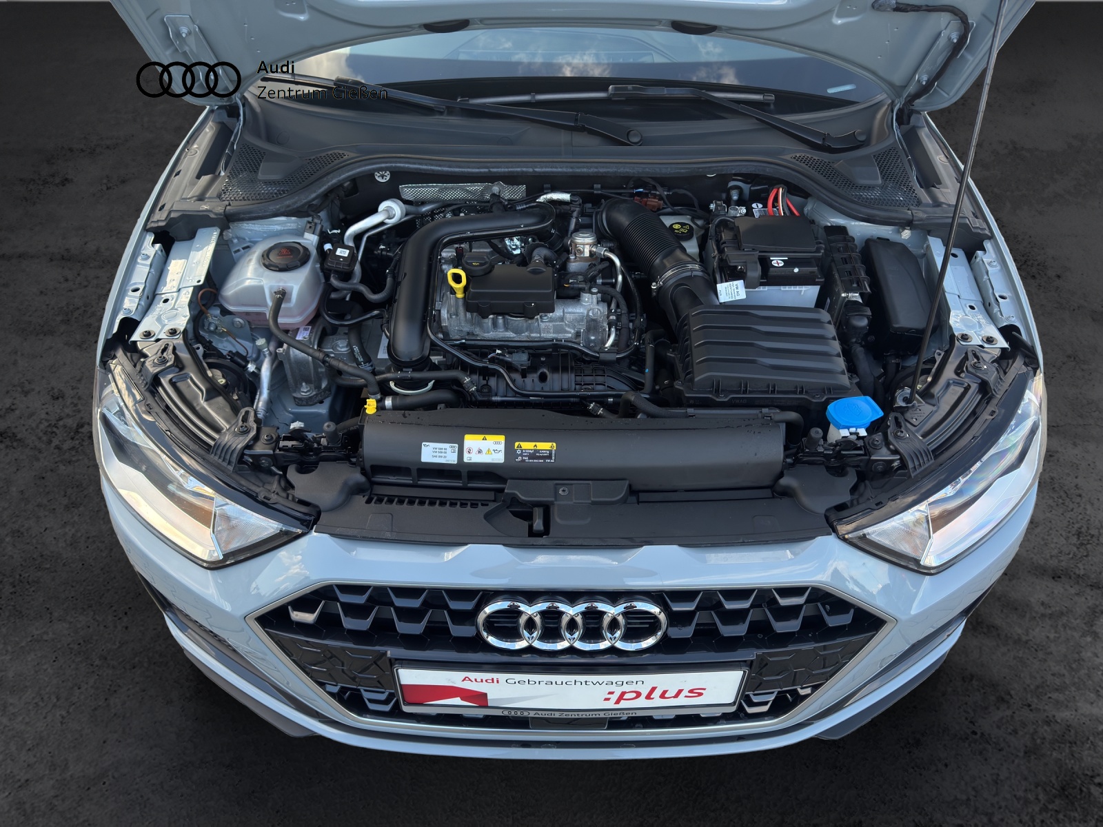 A1 Sportback 25 TFSI advanced smartphone interface Einparkhilfe
