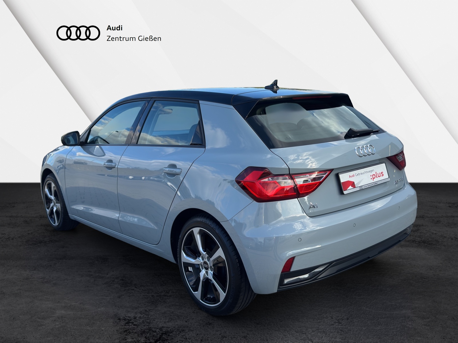 A1 Sportback 25 TFSI advanced smartphone interface Einparkhilfe