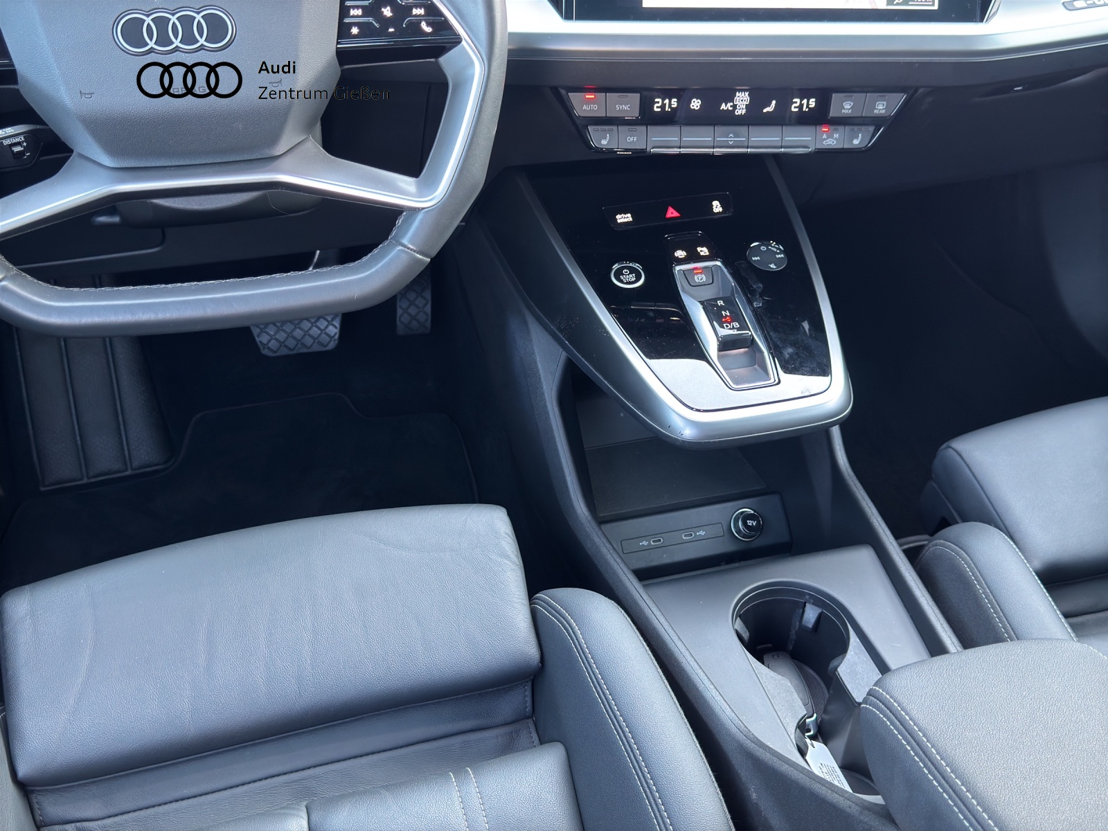 Q4 50 e-tron quattro AHK HuD Pano Matrix-LED Assistenzpaket