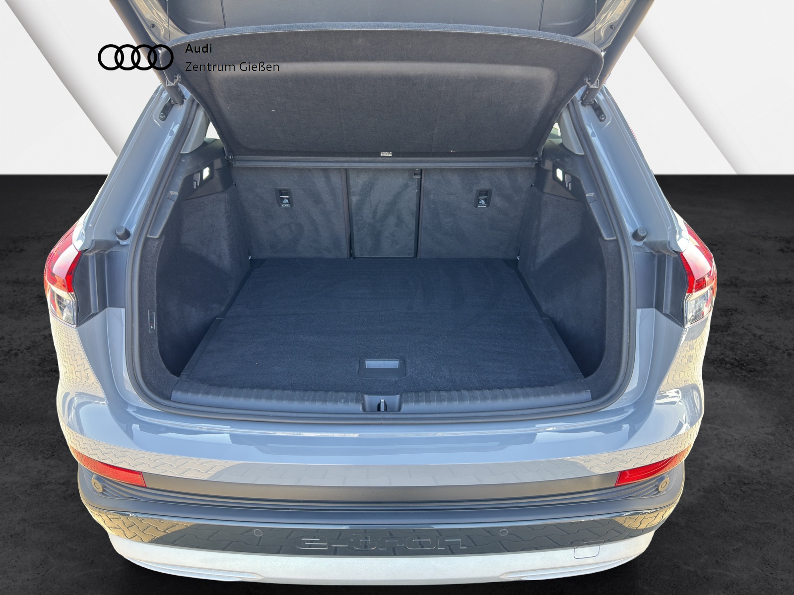 Q4 50 e-tron quattro AHK HuD Pano Matrix-LED Assistenzpaket