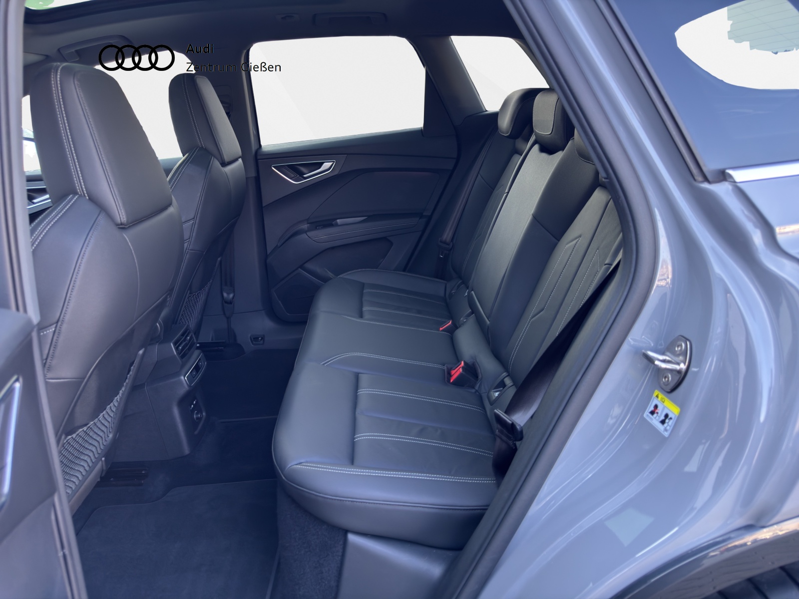 Q4 50 e-tron quattro AHK HuD Pano Matrix-LED Assistenzpaket