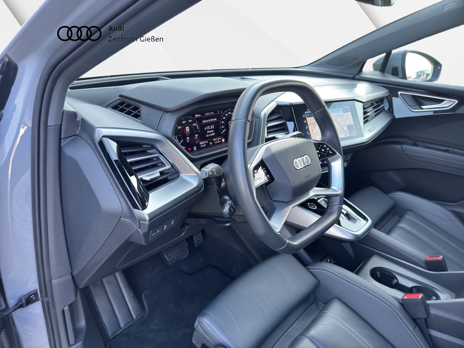 Q4 50 e-tron quattro AHK HuD Pano Matrix-LED Assistenzpaket