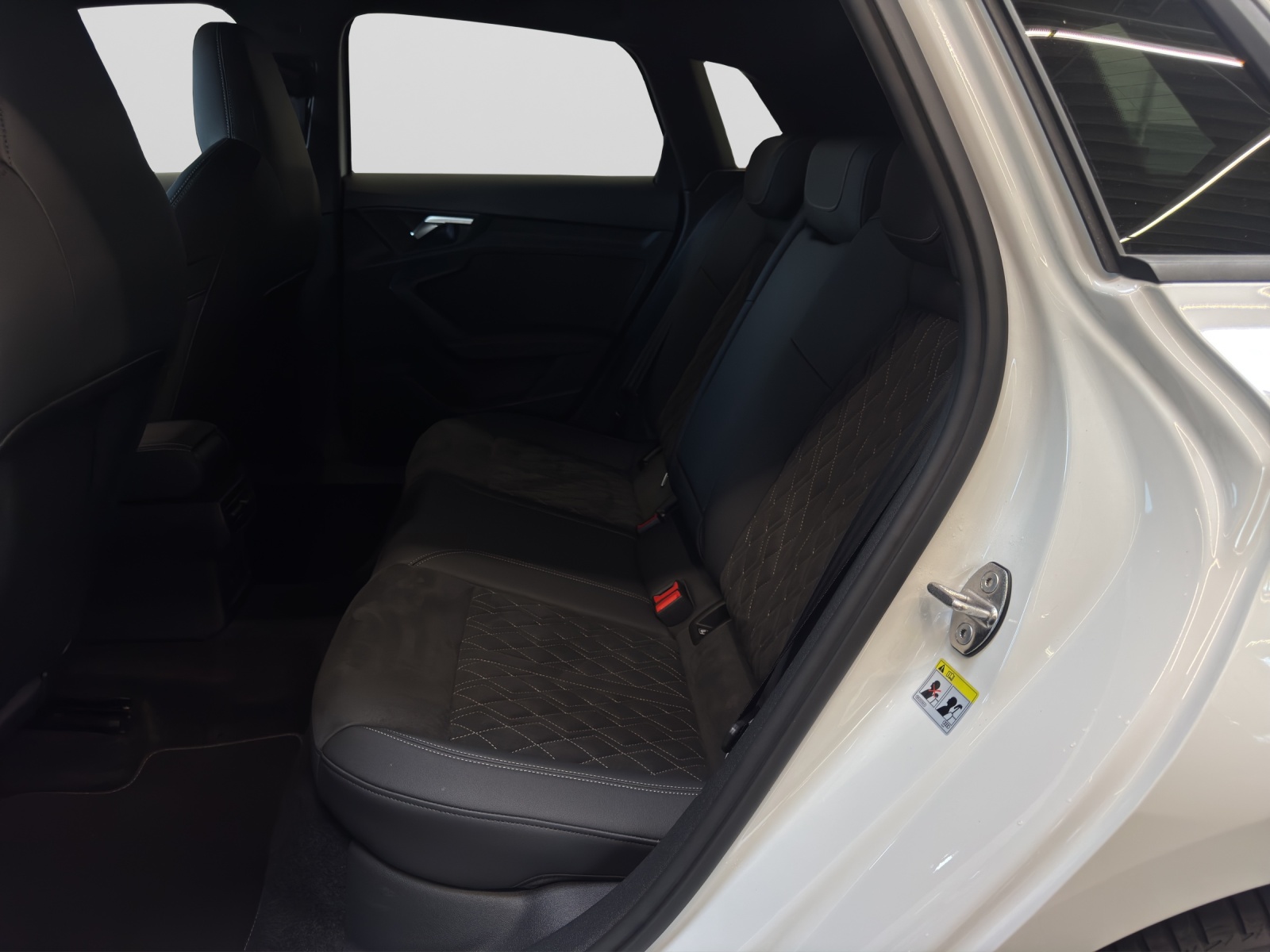 A3 Sportback 35 TDI S line Assistenzpaket AHK Matrix-LED