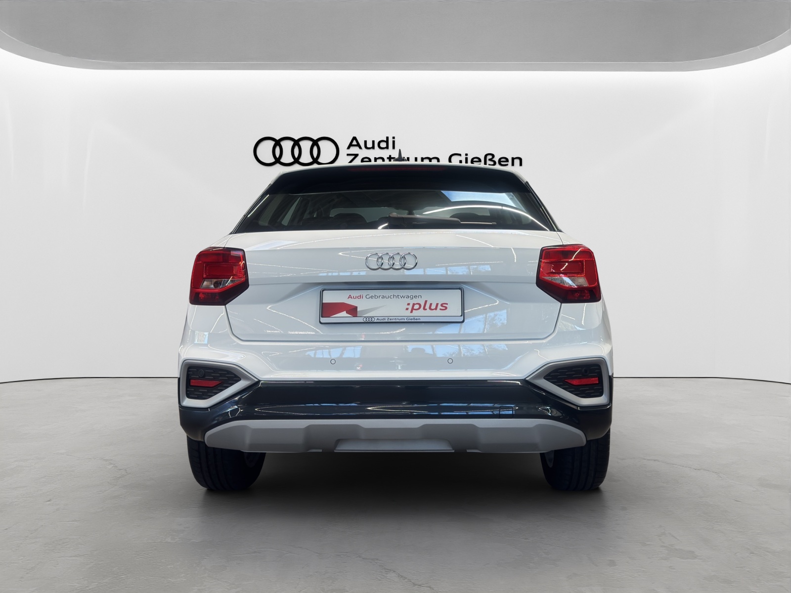 Q2 30 TFSI advanced LED Infotainment-Paket