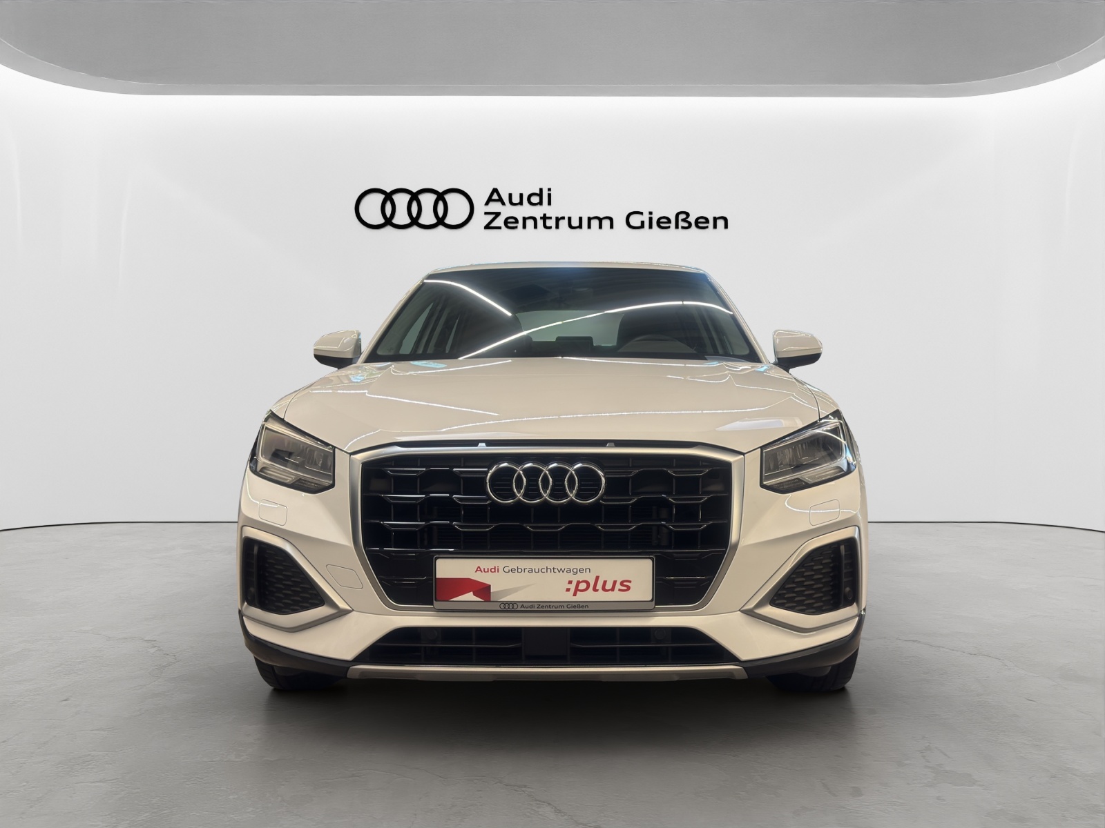 Q2 30 TFSI advanced LED Infotainment-Paket