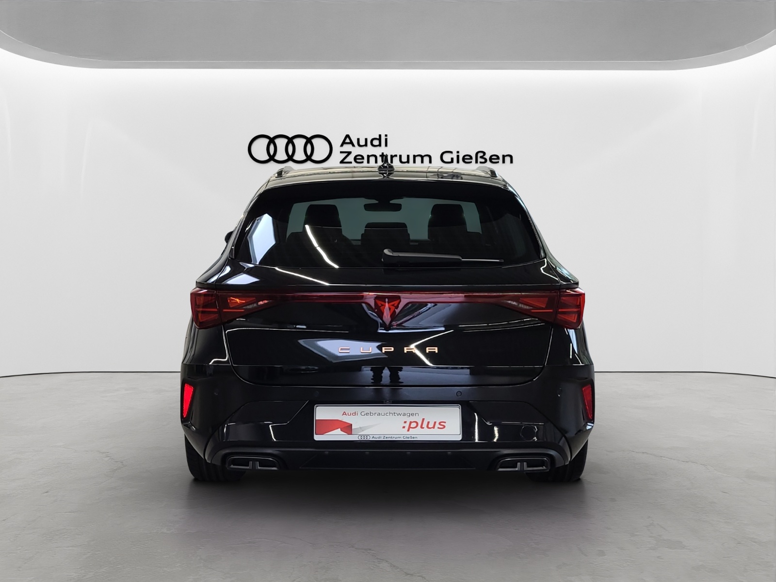 Leon Sportstourer 1.5 eTSI DSG EDGE AHK ACC Kamera LED