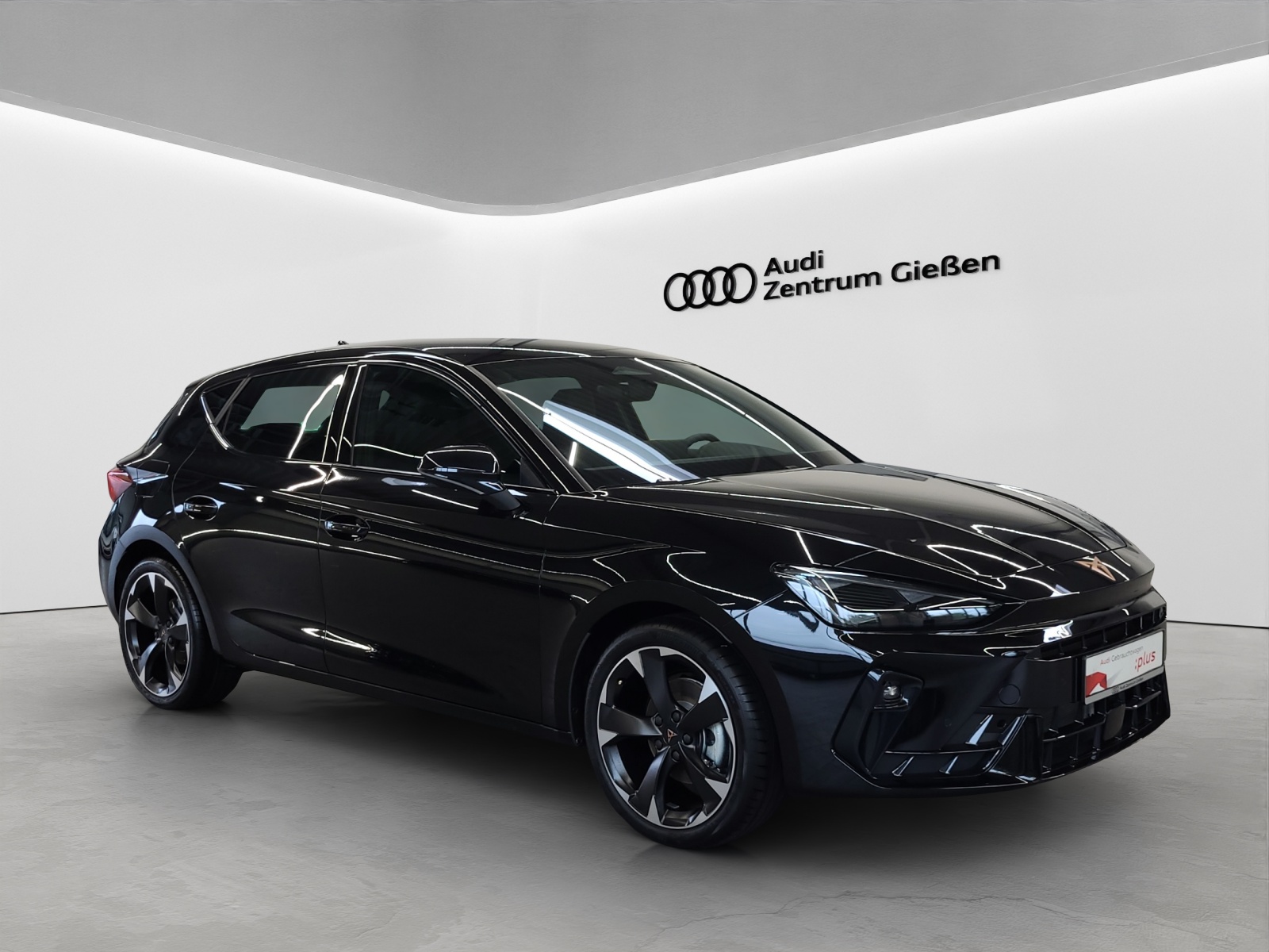 Leon 1.5 eTSI DSG EDGE AHK ACC Kamera LED