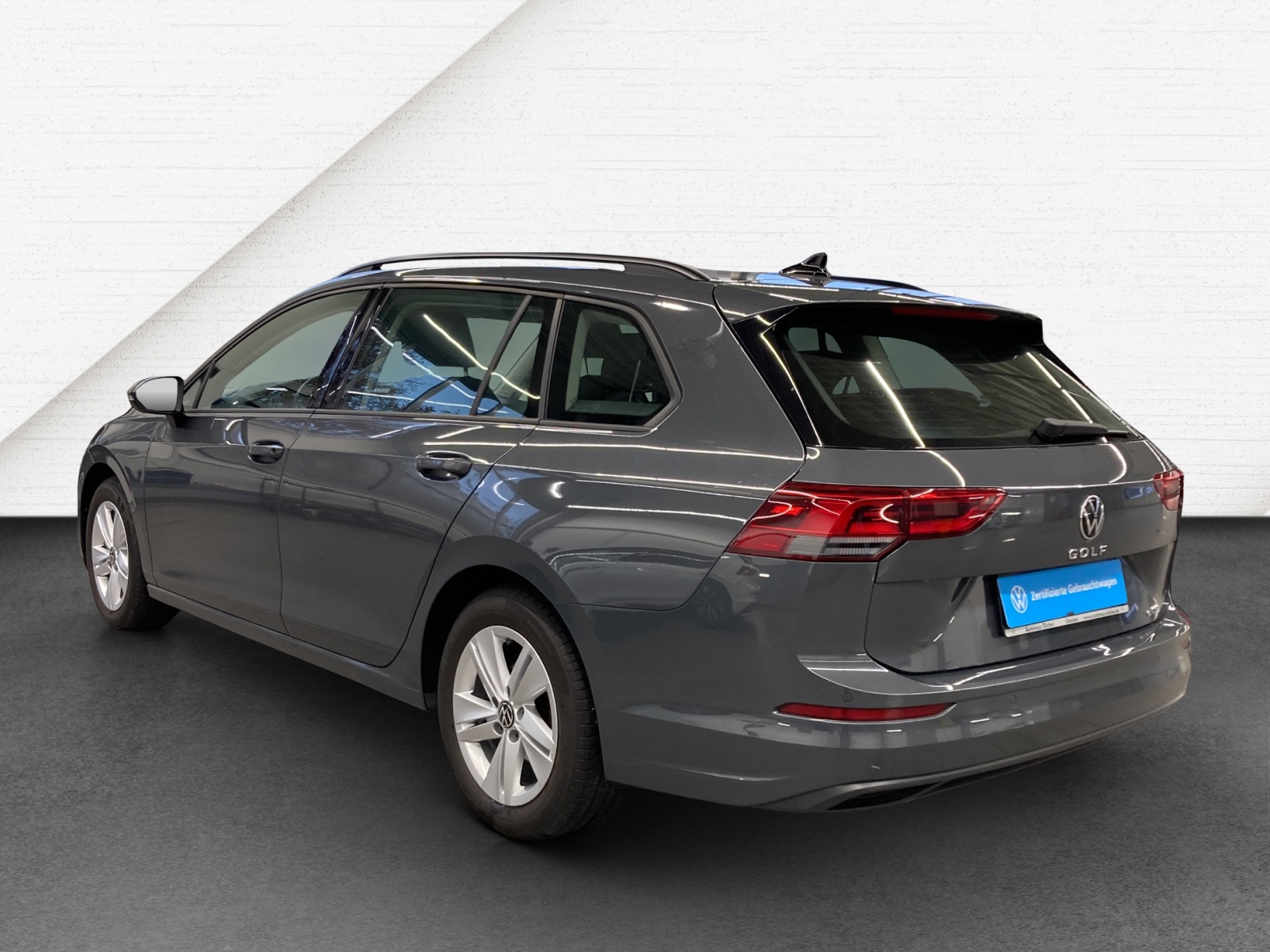 Golf 8 Variant eTSI DSG Life