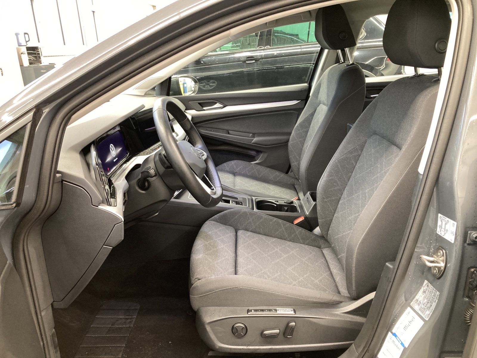 Golf 8 Variant eTSI DSG Life