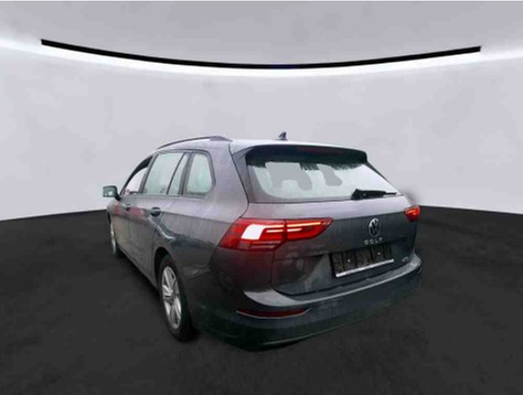 Golf 8 Variant eTSI DSG Life