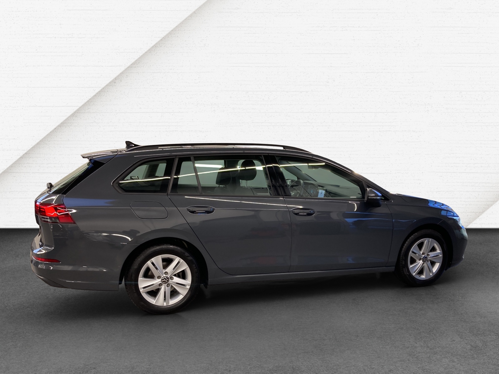 Golf 8 Variant eTSI DSG Life