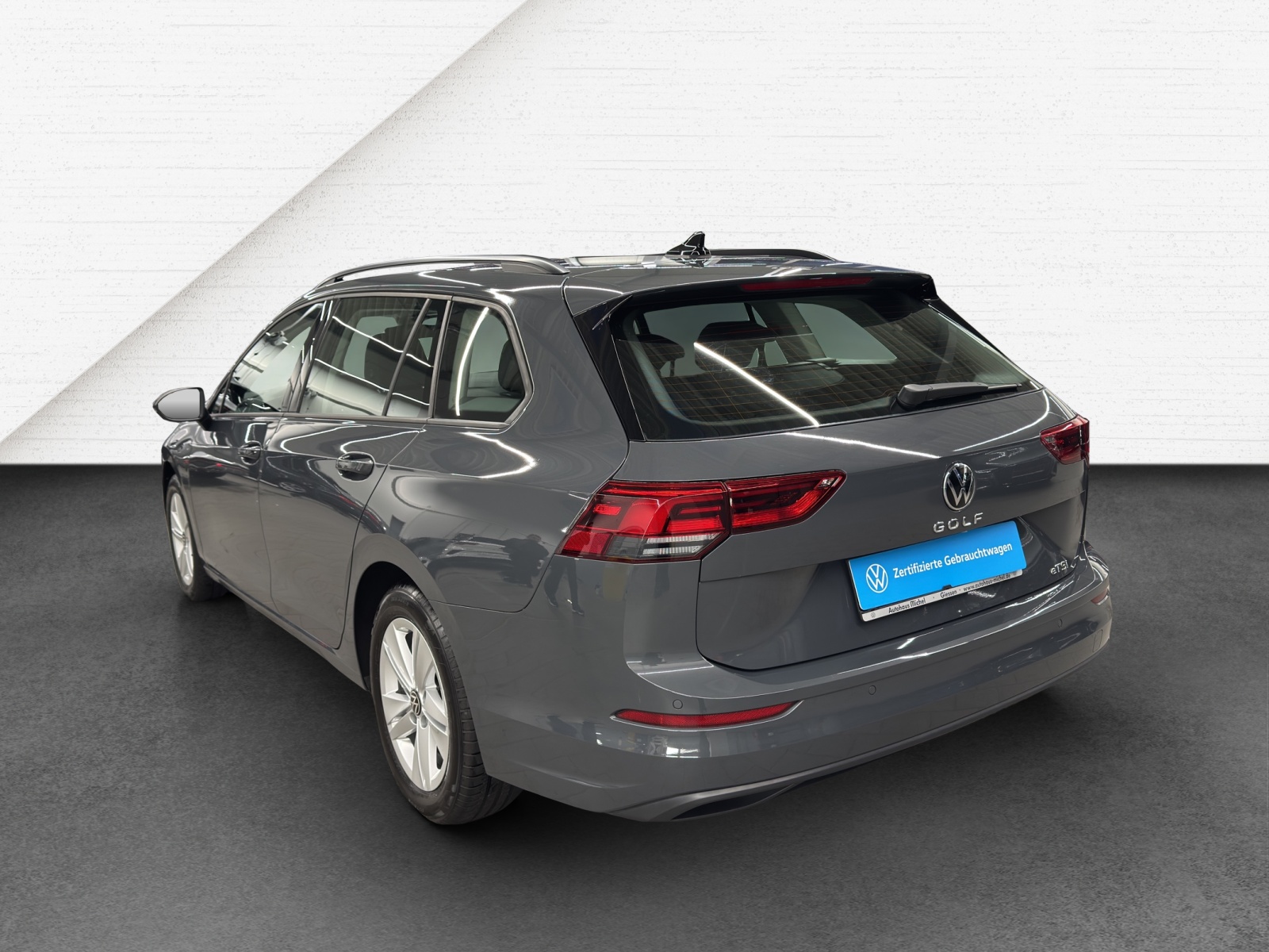 Golf 8 Variant eTSI DSG Life