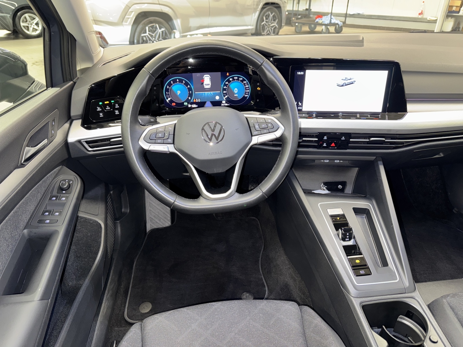 Golf 8 Variant eTSI DSG Life