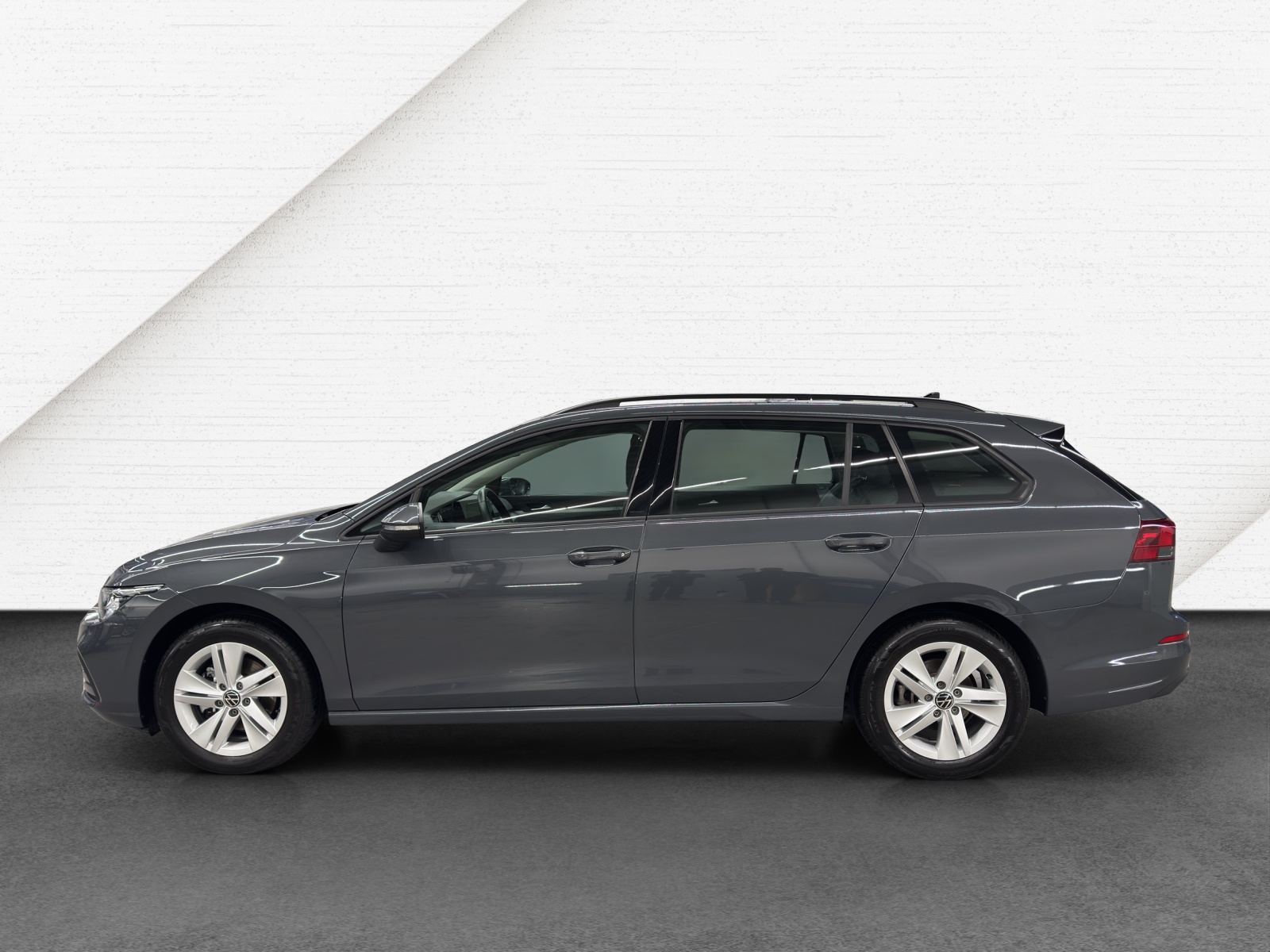 Golf 8 Variant eTSI DSG Life