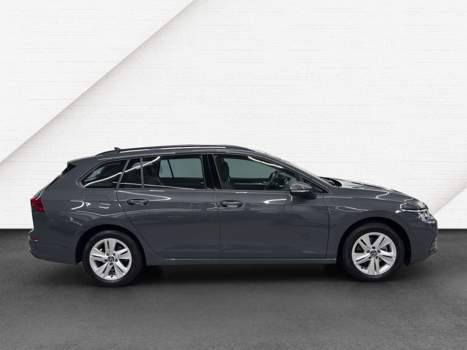 Golf 8 Variant eTSI DSG Life