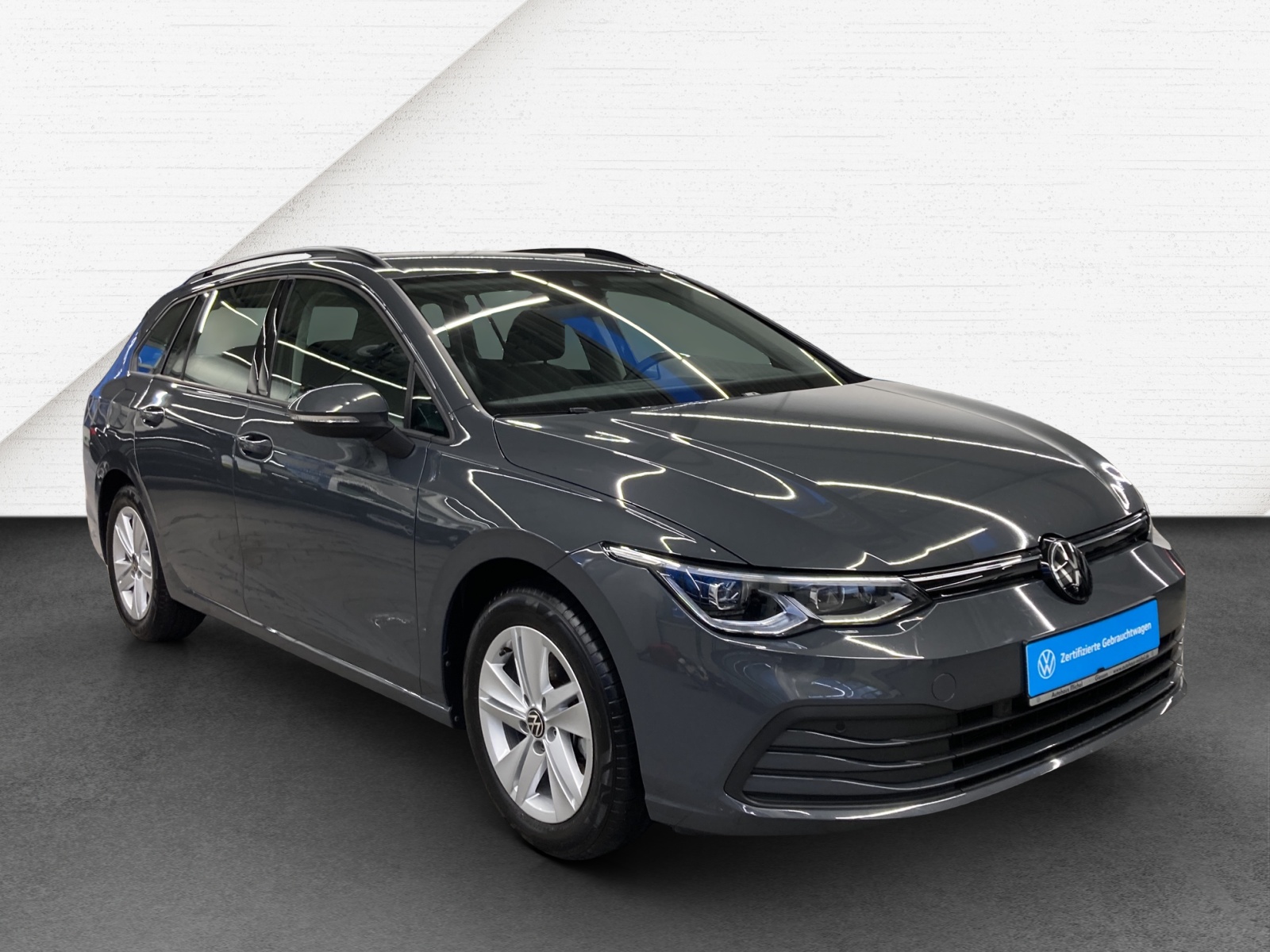 Golf 8 Variant eTSI DSG Life