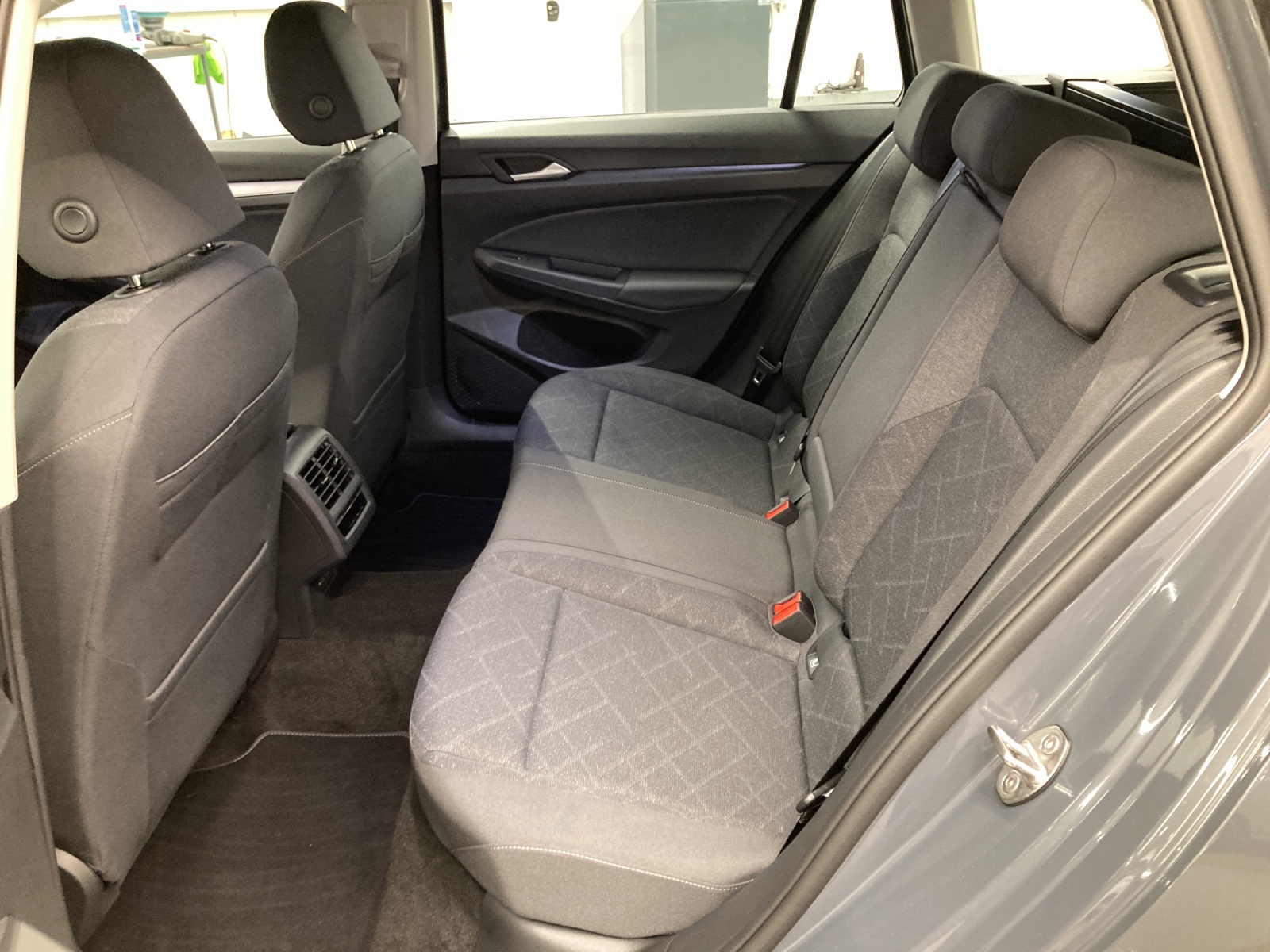 Golf 8 Variant eTSI DSG Life