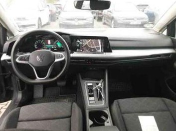 Golf 8 Variant eTSI DSG Life
