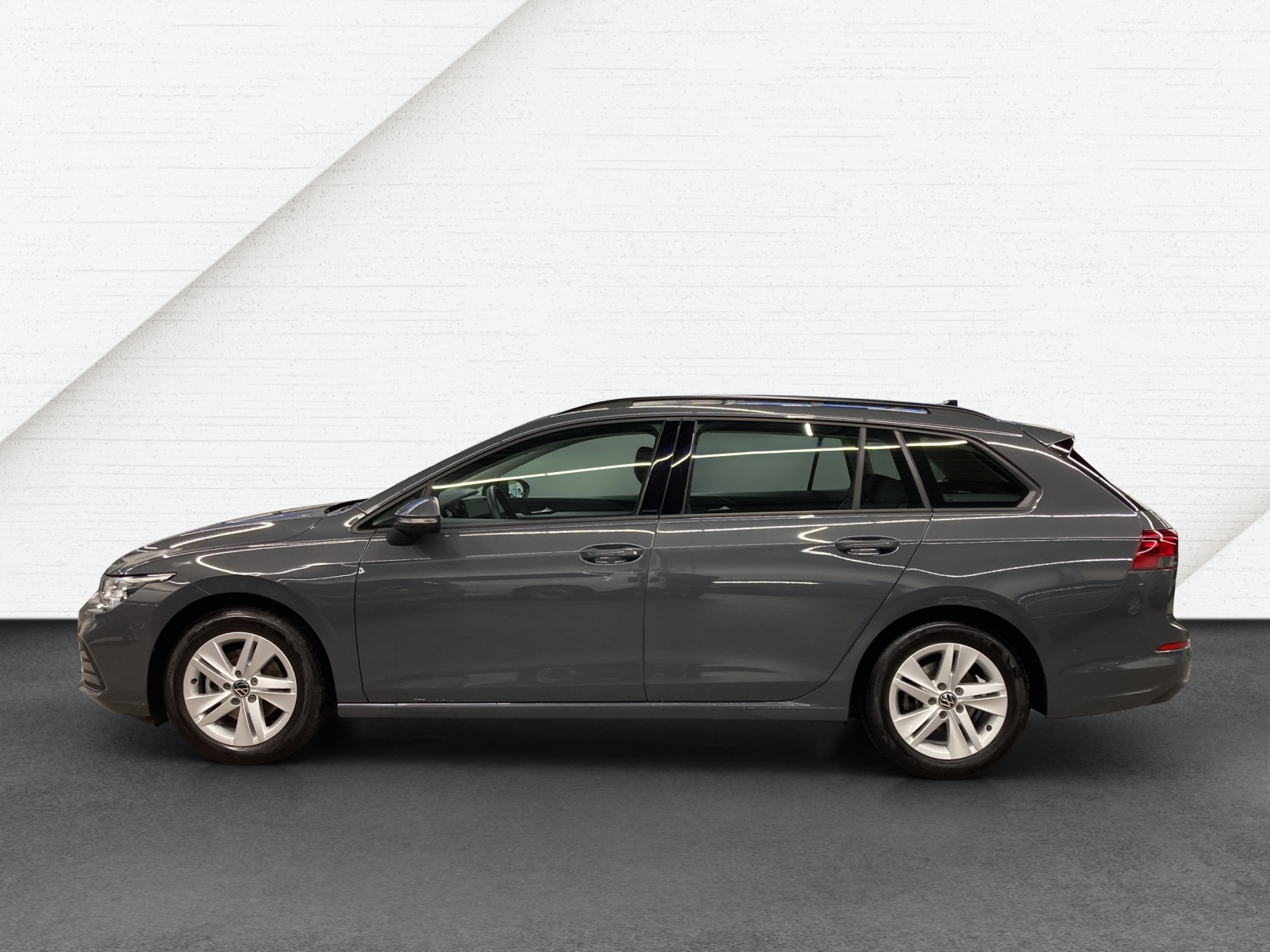 Golf 8 Variant eTSI DSG Life