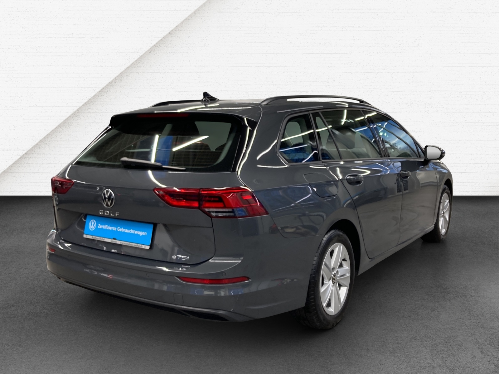 Golf 8 Variant eTSI DSG Life