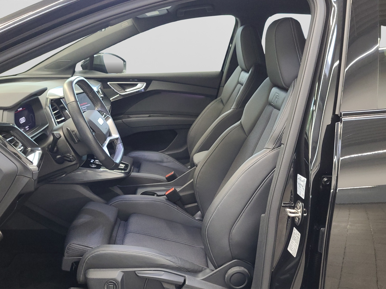 Q4 e-tron Sportback 50 quattro S line Black 360°Kamera Navi