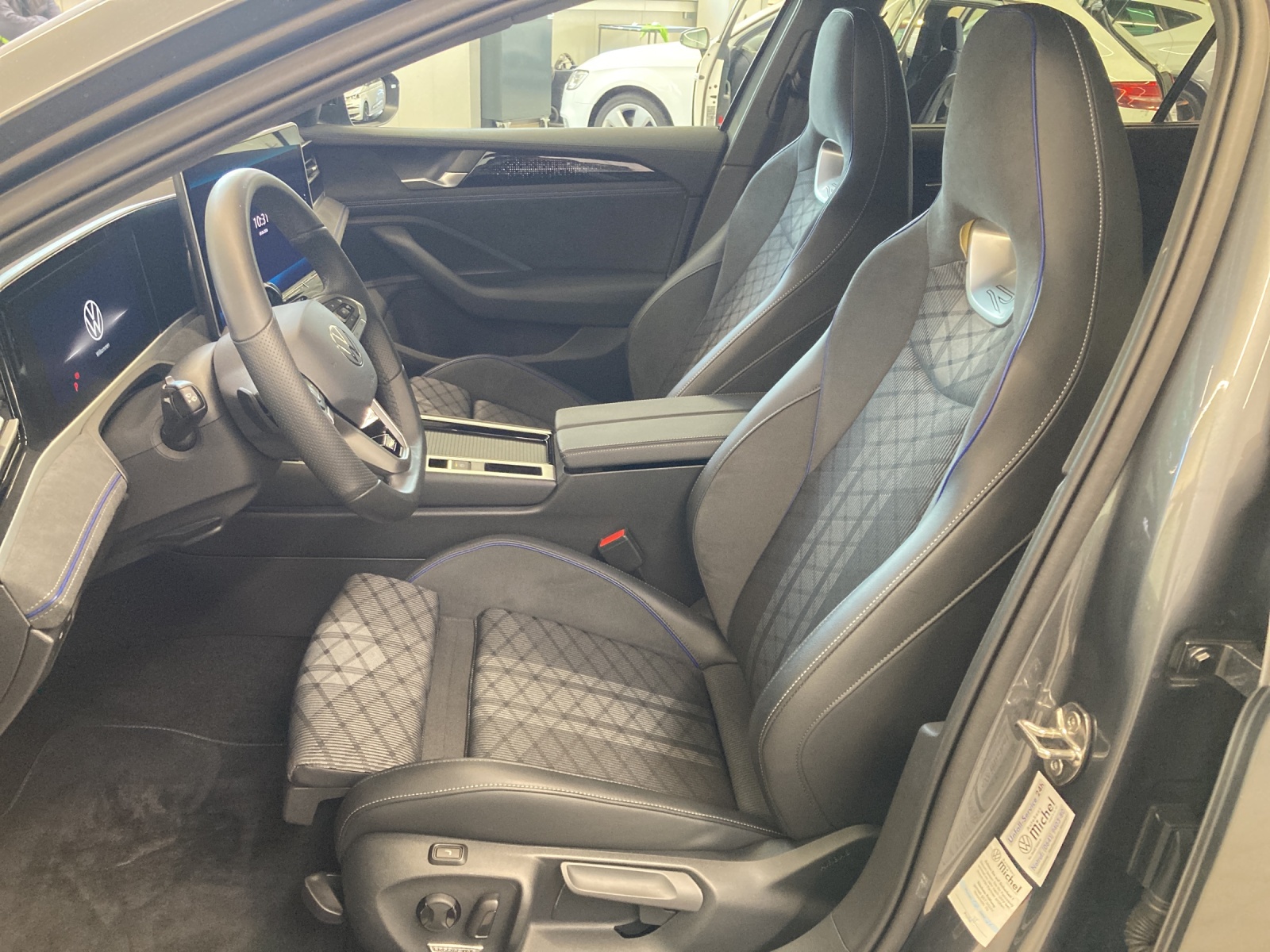 Passat Variant eHybrid DSG R-Line 