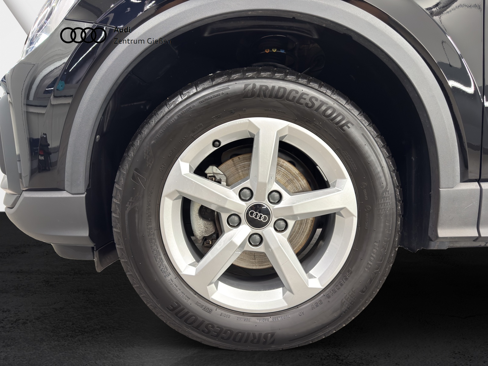 Q2 30 TFSI basis LED SHZ PDC smartphone interface