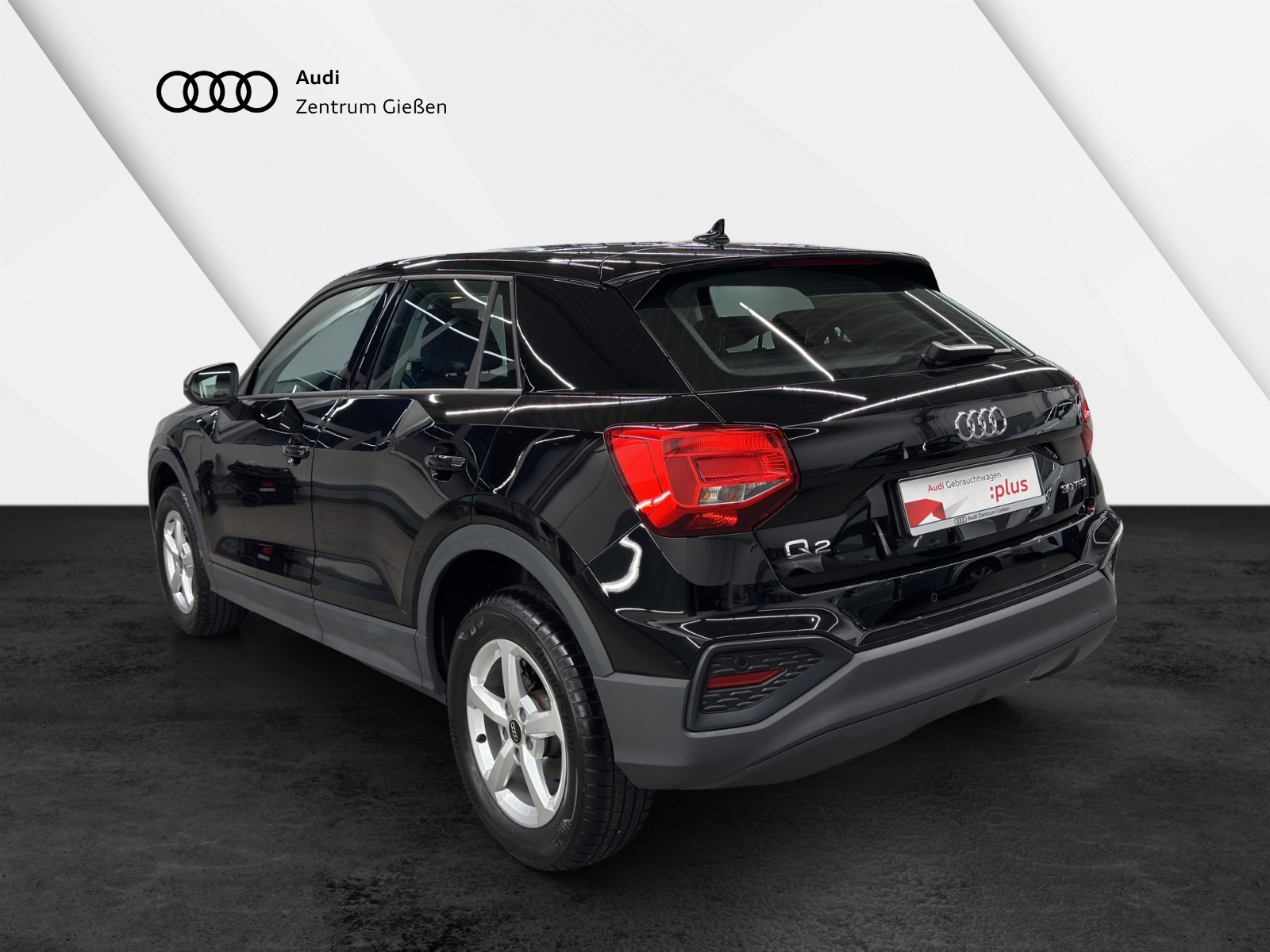 Q2 30 TFSI basis LED SHZ PDC smartphone interface