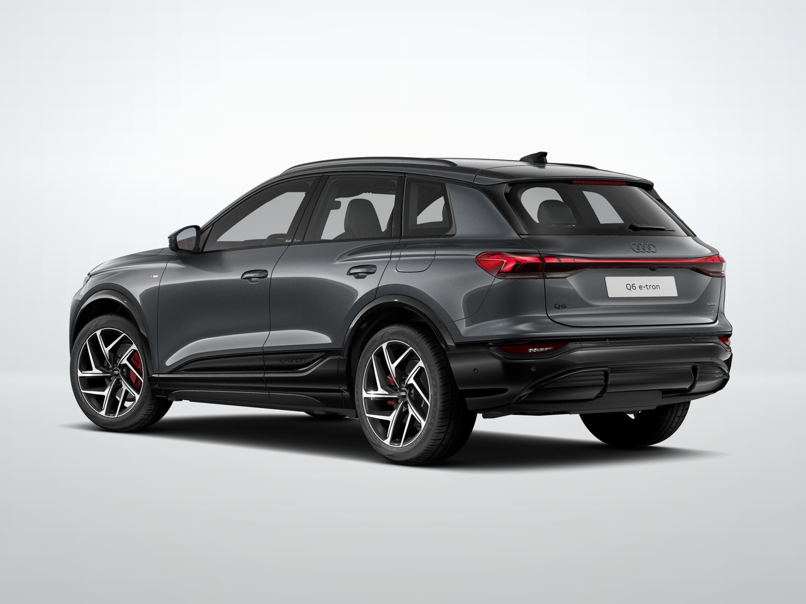 Q6 e-tron quattro S line Black HuD B&O 360°Kamera
