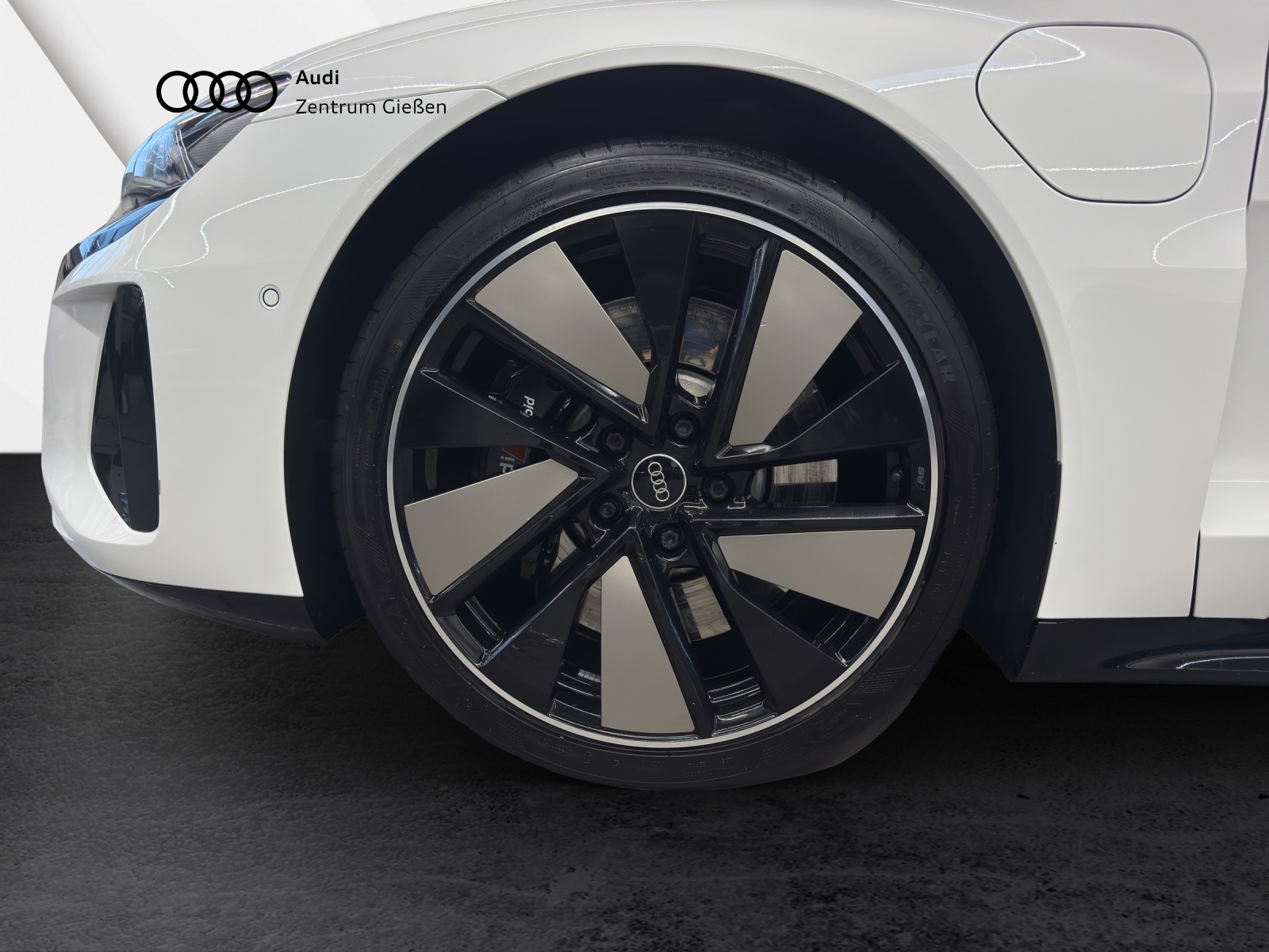 e-tron GT quattro Black HuD B&O Assistenzpaket-Plus