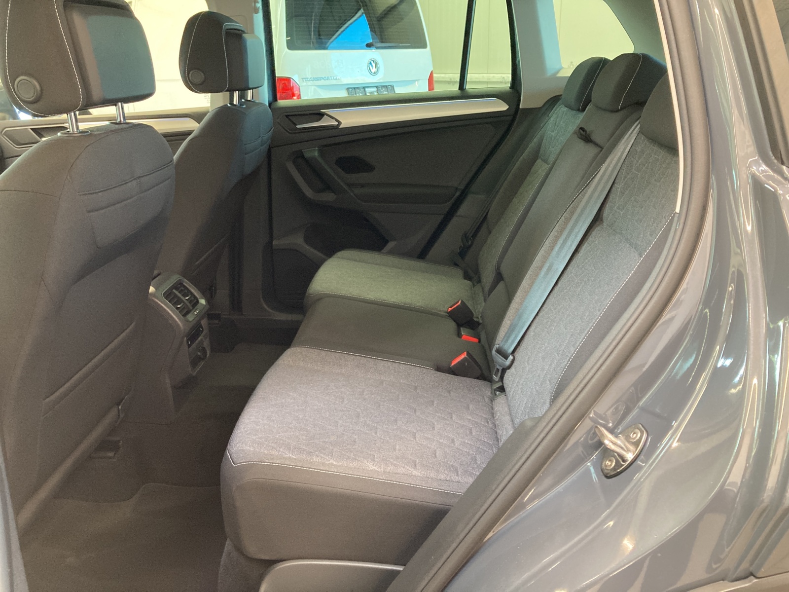 Tiguan 2.0 TDI DSG Move LED TravelAssist Navi Rückkamera