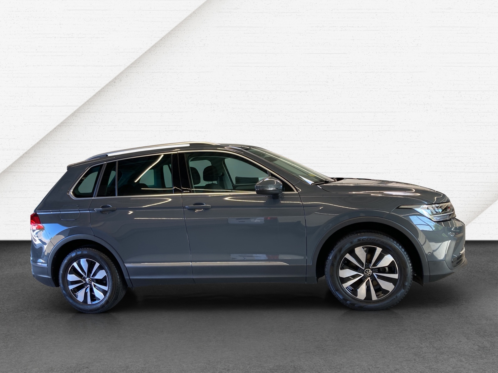 Tiguan 2.0 TDI DSG Move LED TravelAssist Navi Rückkamera