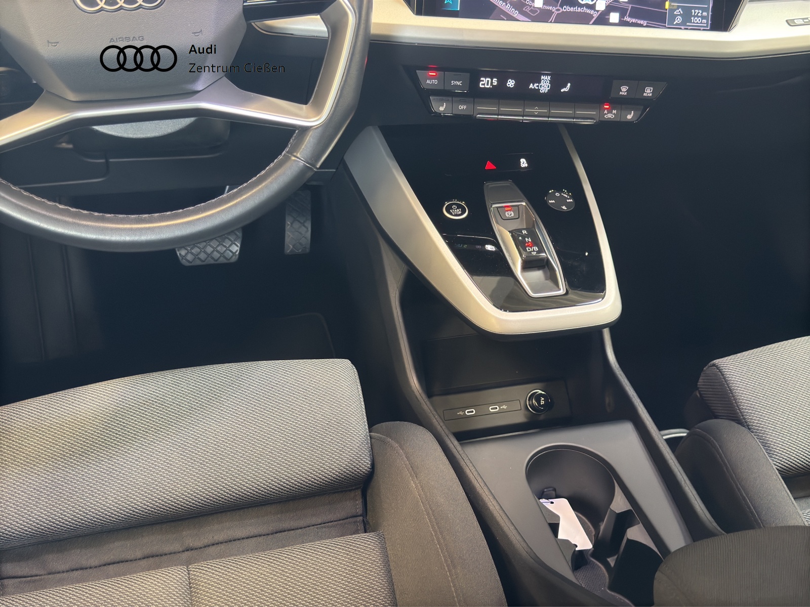 Q4 e-tron 40 Black Komfortpaket MMI Navi Plus