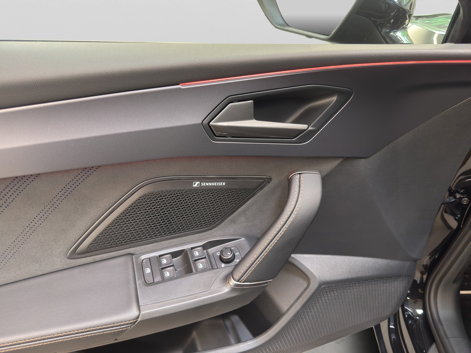 Cupra Leon 2.0 TSI DSG VZ ACC DCC Sennheiser Pano