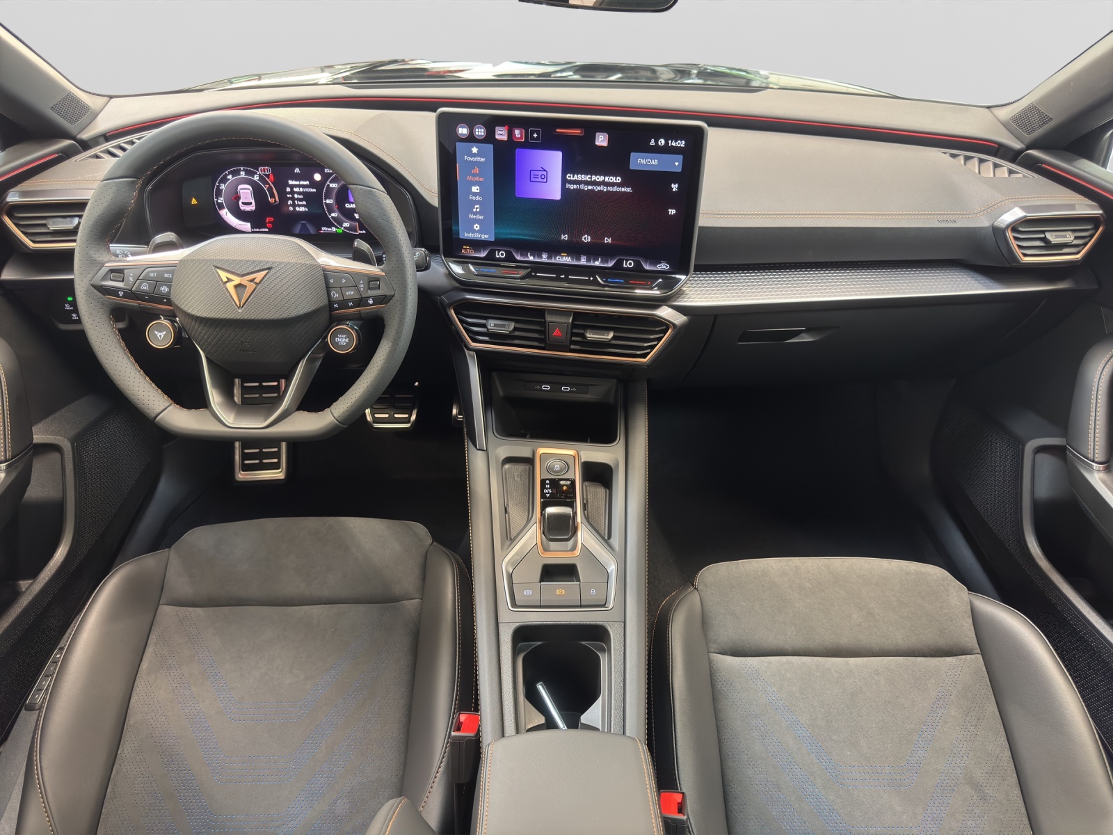 Cupra Leon 2.0 TSI DSG VZ ACC DCC Sennheiser Pano