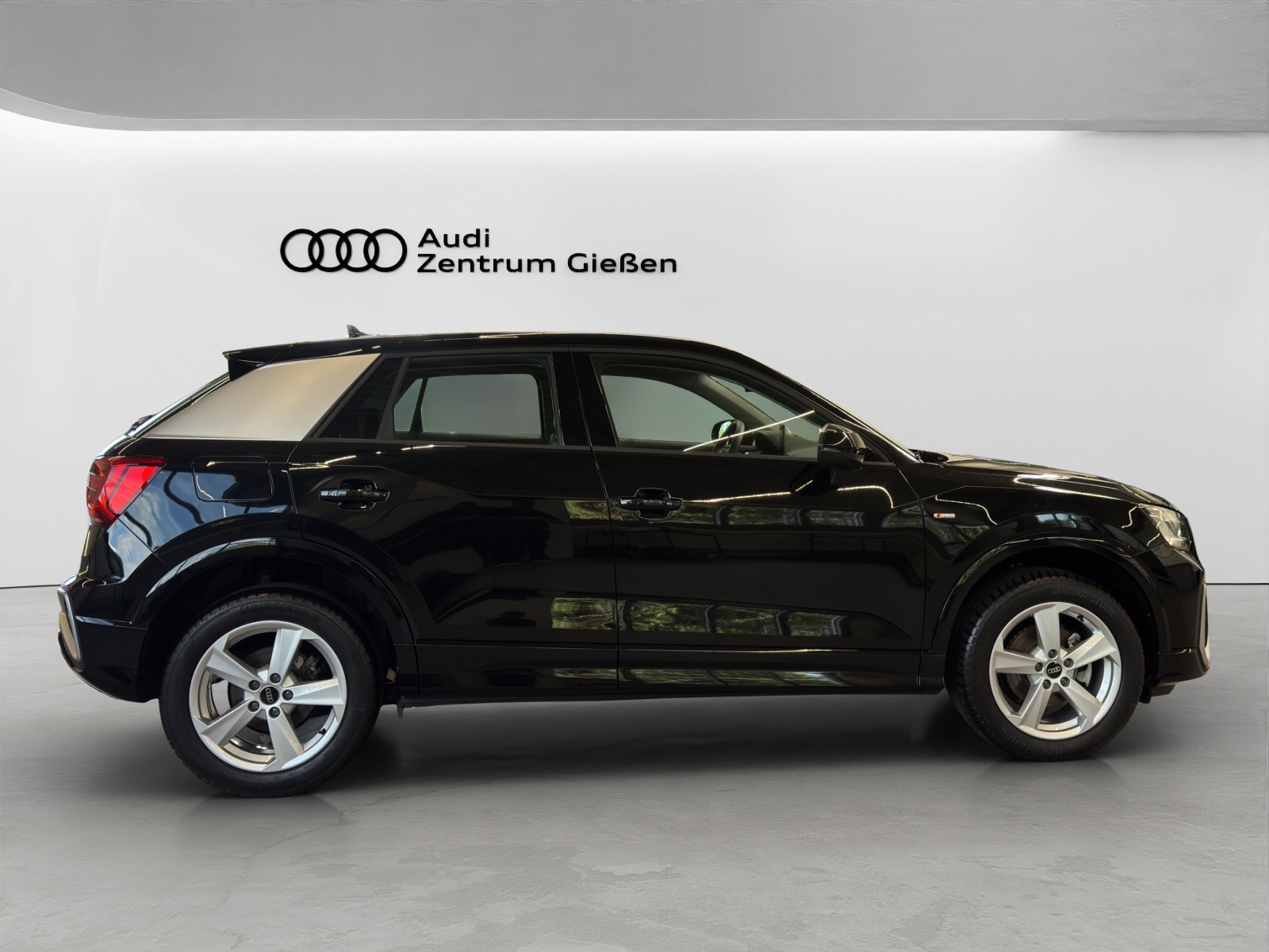 Q2 35 TFSI S-tronic S line Matrix-LED ACC Kamera