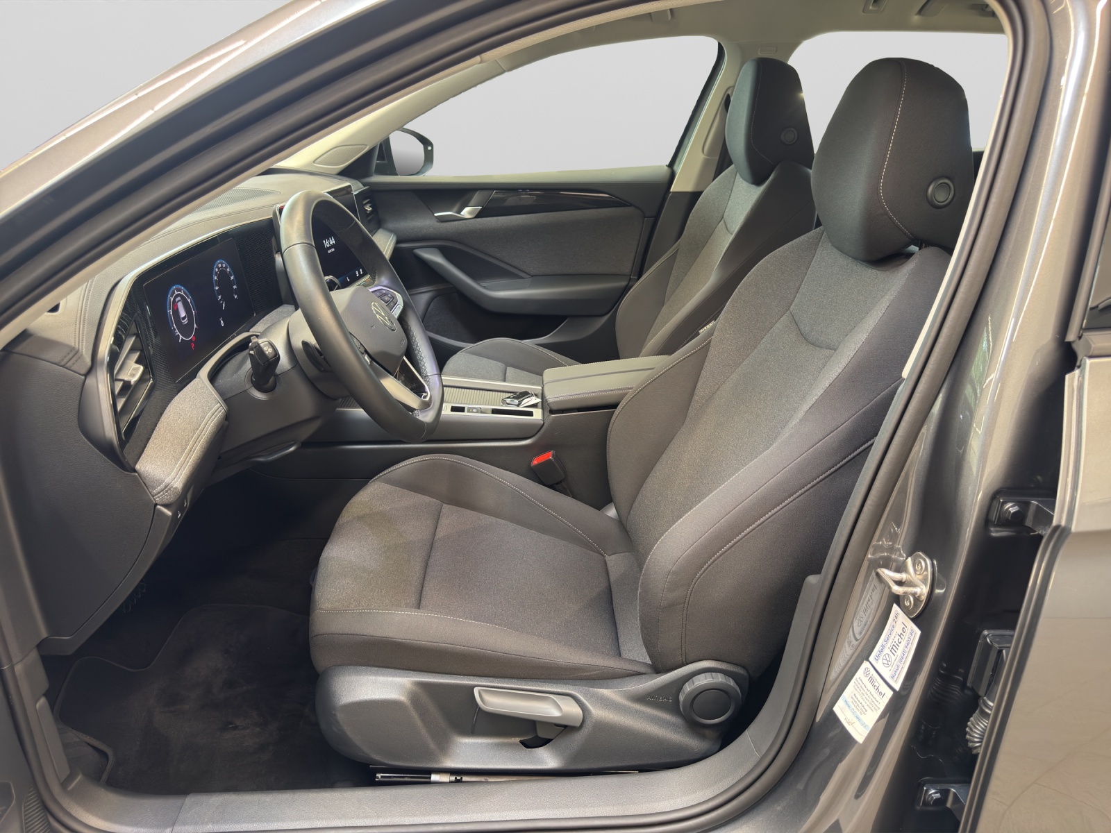 Passat Variant eTSI DSG LED ACC AppConnect Kamera