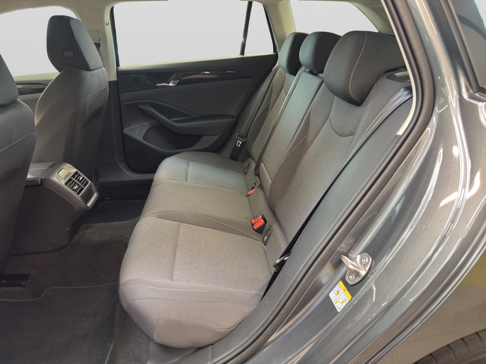 Passat Variant eTSI DSG LED ACC AppConnect Kamera