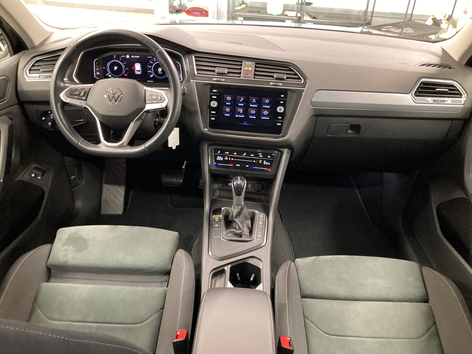 Tiguan TSI Plugin-Hybrid DSG Life ErgoAct. Navi AHK