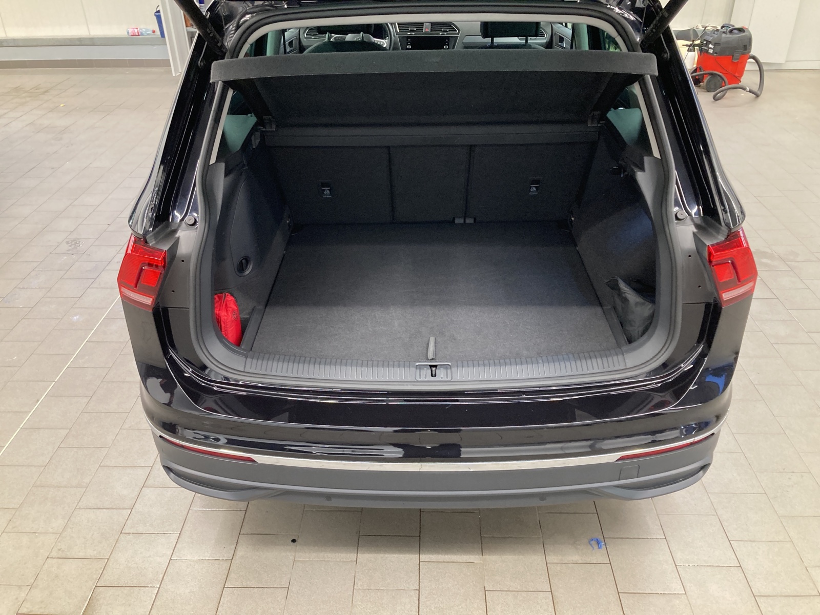 Tiguan TSI Plugin-Hybrid DSG Life ErgoAct. Navi AHK